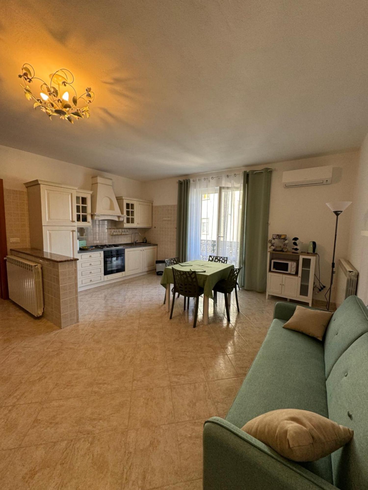 Serravalle Shop&stay