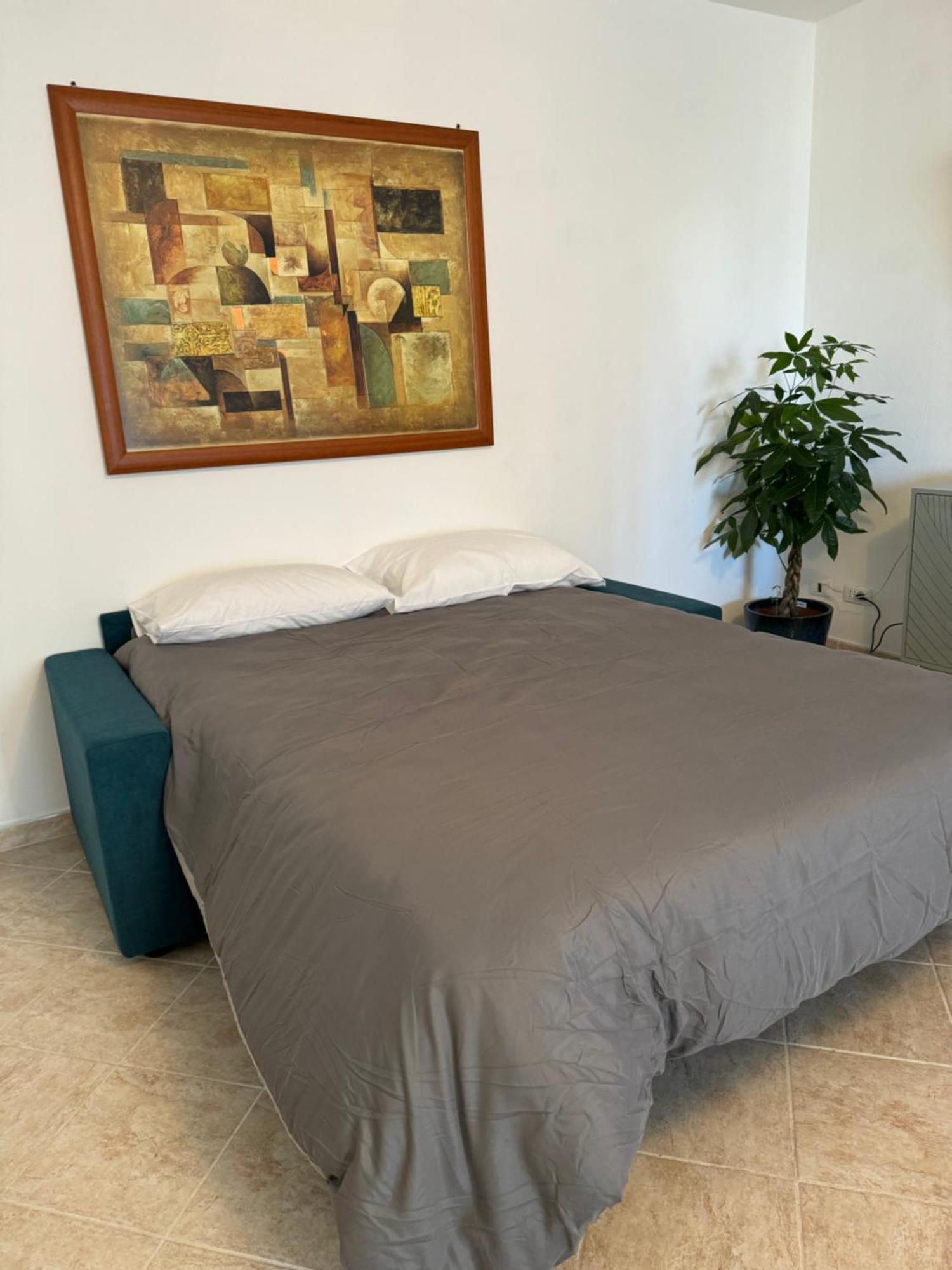 Serravalle Shop&stay Apartment