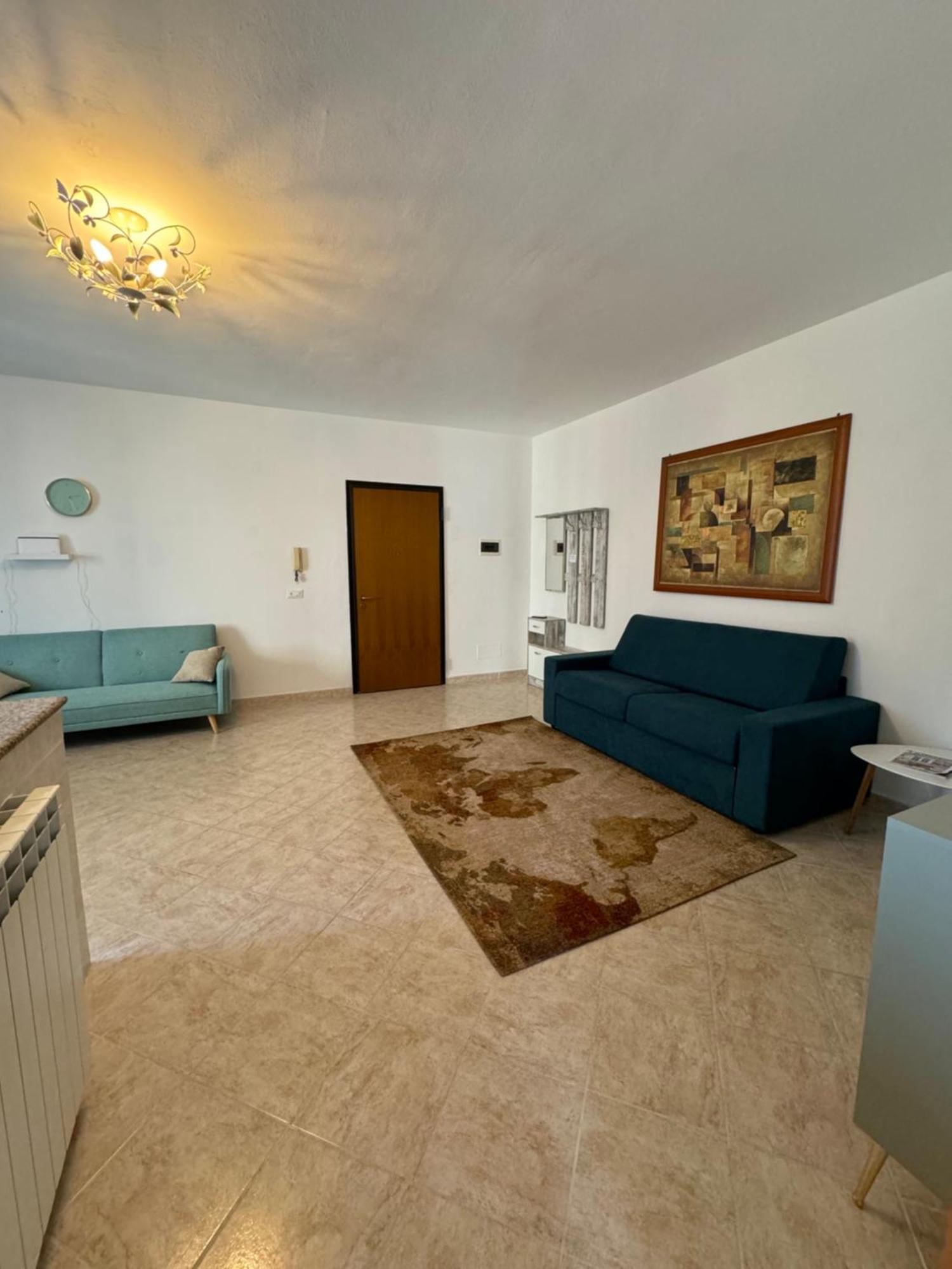 Serravalle Shop&stay Apartment
